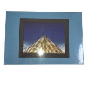 New in Sealed Plastic BSIMB Digital Photo Frame, Smart Digital Picture Stand 16G